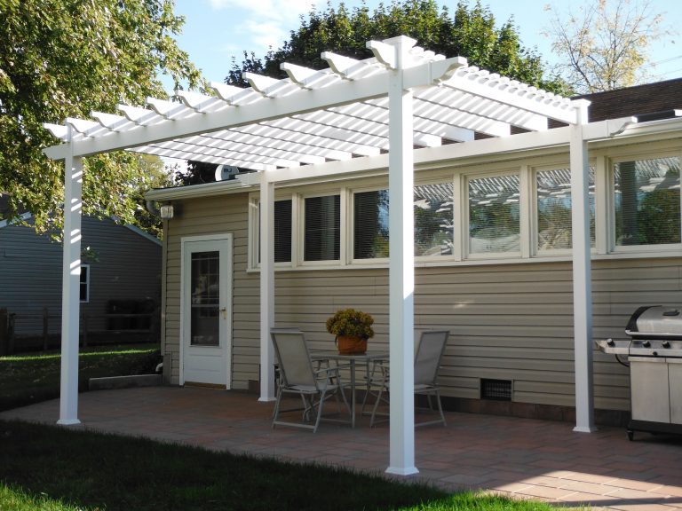 Medium Free-Standing Garden Spot Pergolas - Garbrella Pergolas