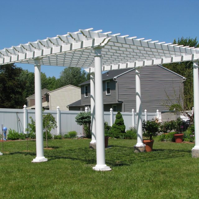 Free-Standing Medium Tuscany Pergola - Garbrella Pergola