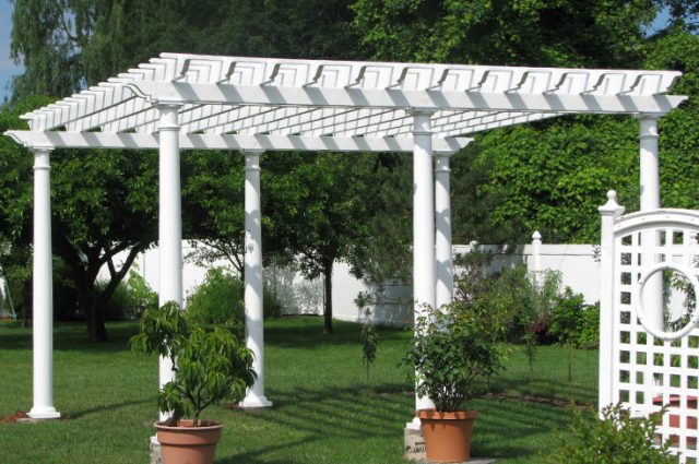 Amish Pergolas vs. Hardware Store Pergolas | Shop Handcrafted Pergolas