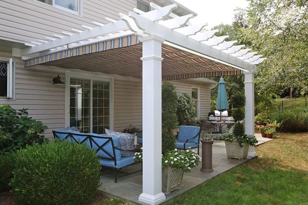 Pros & Cons of Popular Types of Backyard Shade Structures